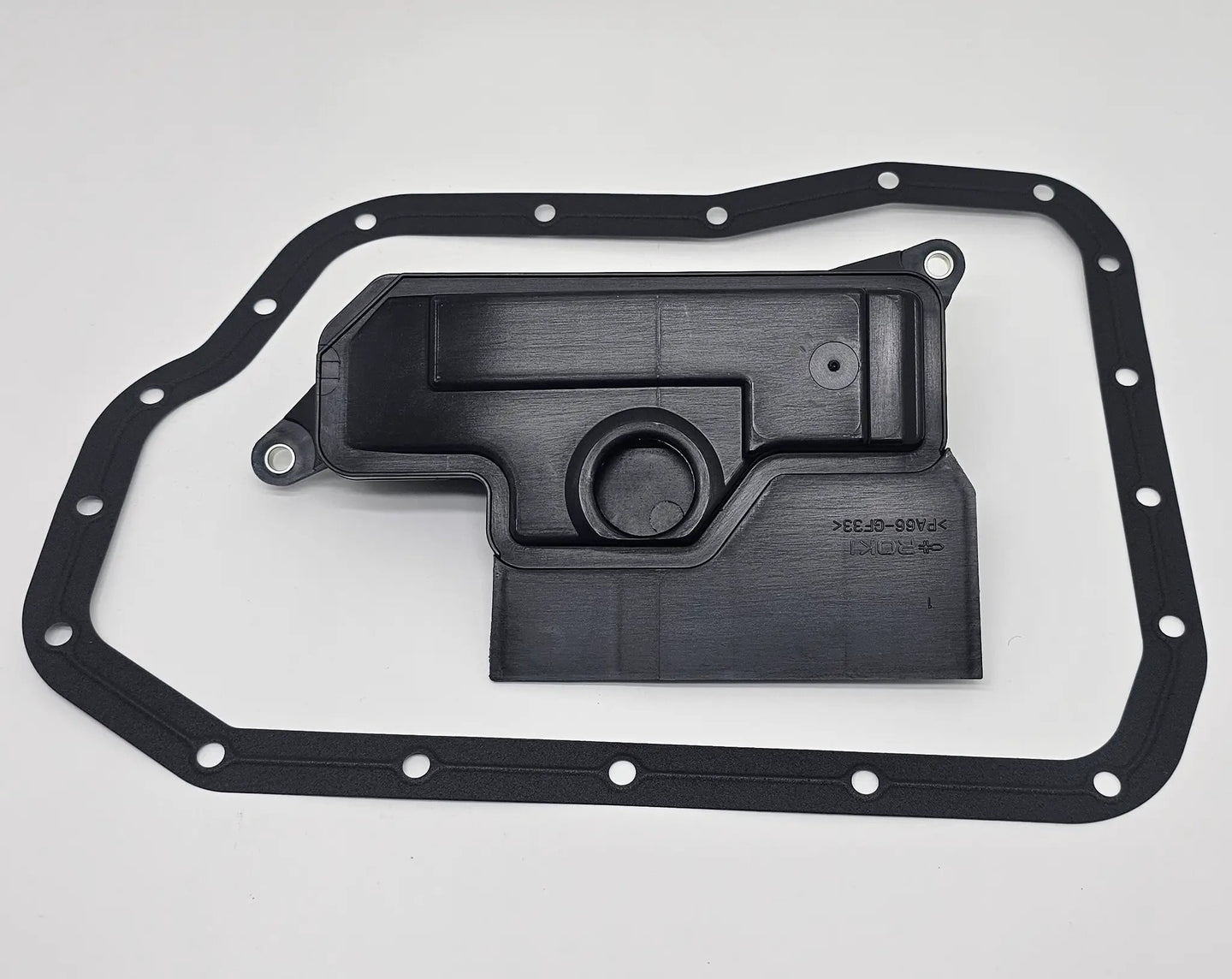 Gear filter gasket for Toyota V6 transmissions (Avalon/Sienna/ES350/NX-series 2013–2017), black rubber with mounting holes.
