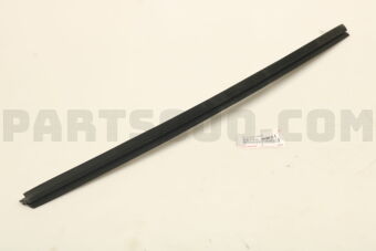 جلدة زجاج أمامية يمين خارجية Toyota Land Cruiser | Front Door Weatherstrip RH Outer | 68160-90K01