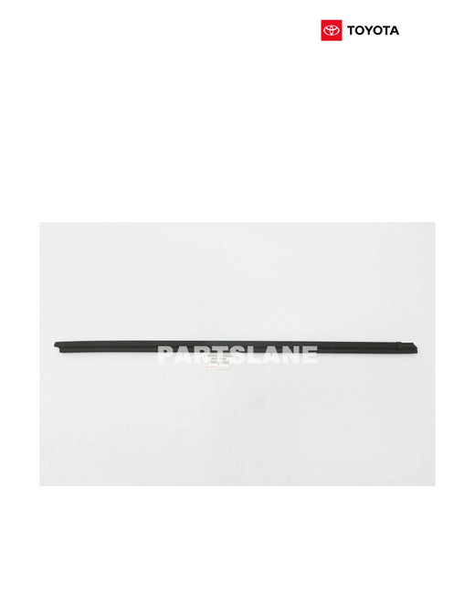 68161-0K020 Front Door Glass Outer Weatherstrip RH