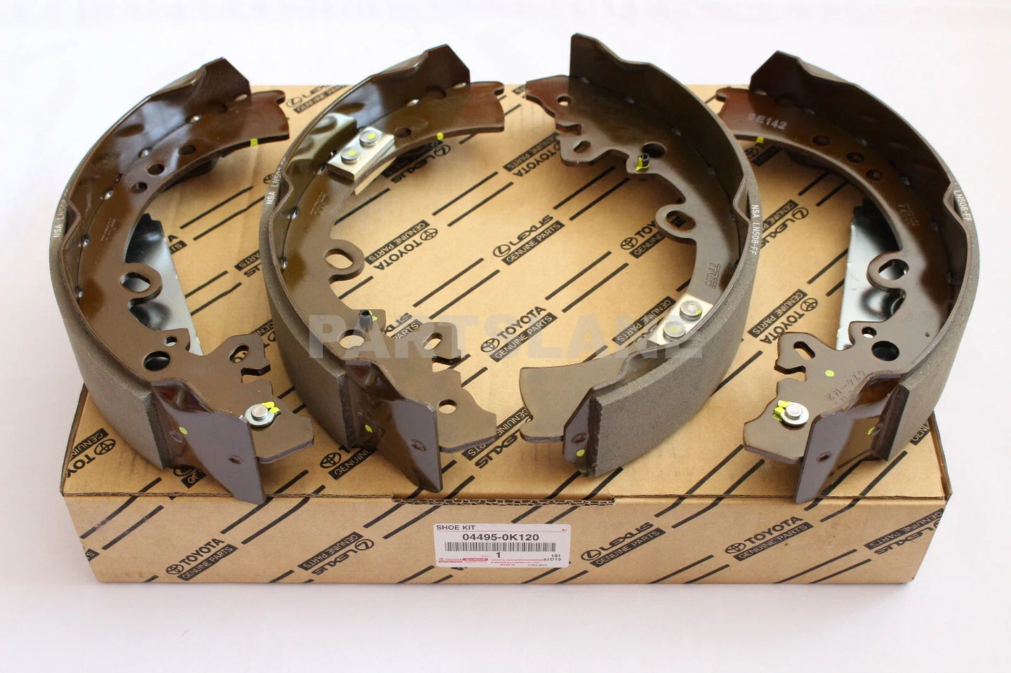 طقم أحذية الفرامل الخلفية الأصلي تويوتا 04495-0K120 | Genuine Toyota rear brake shoe kit