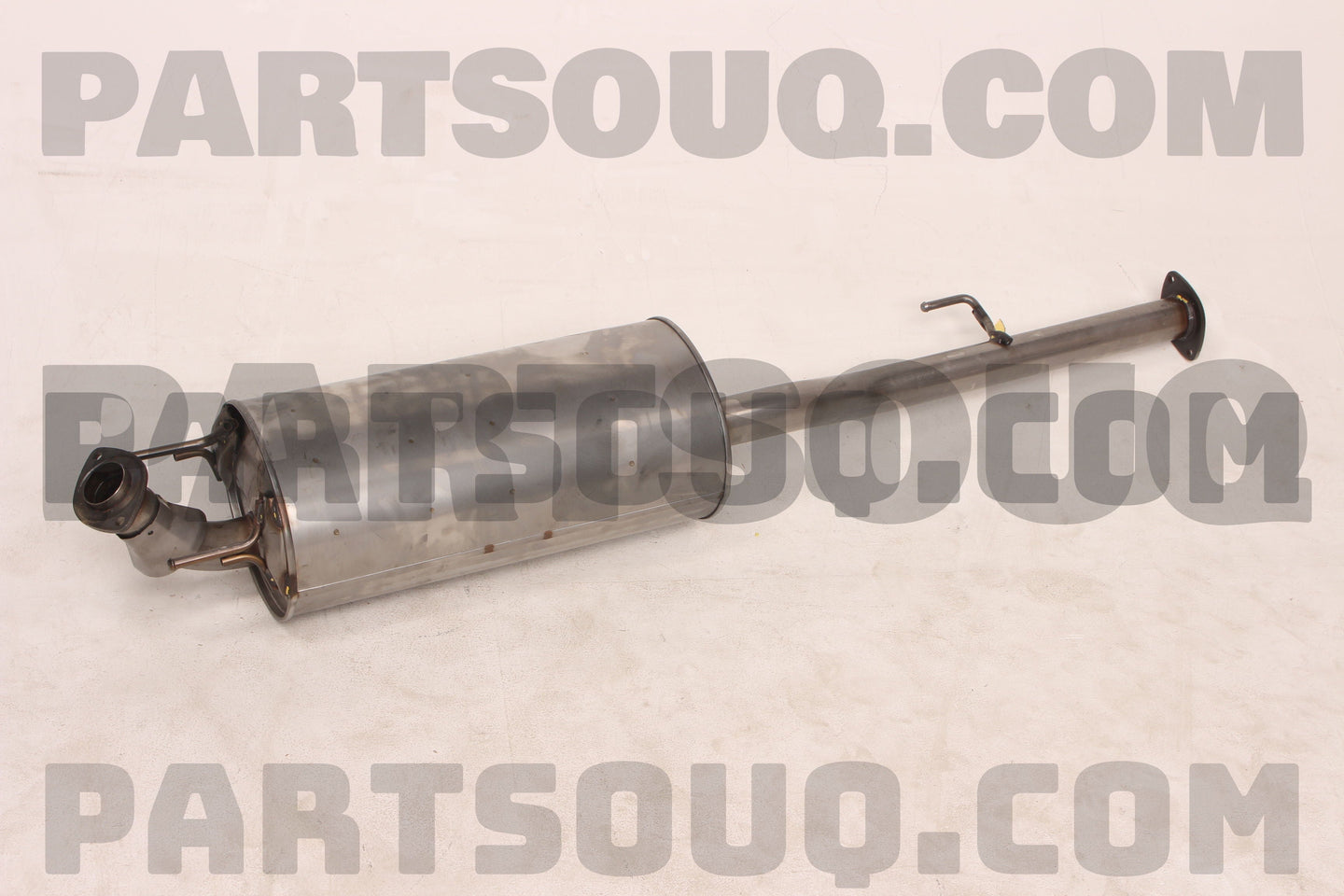 ماسورة عادم وسطية أصلية تويوتا هايلكس 17403-0C021 | Genuine Toyota Hilux center exhaust pipe
