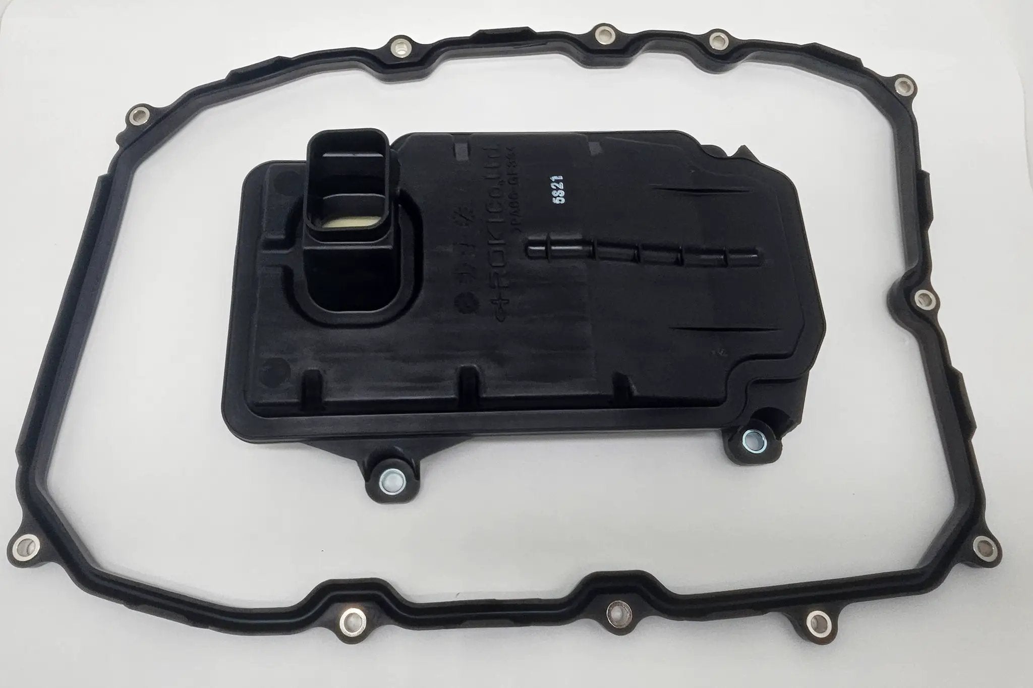 Transmission filter housing 35330-60080 with gasket for Toyota Land Cruiser LX570 2015–2021