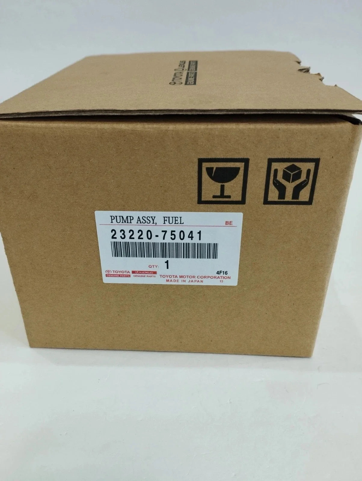 طرمبة بنزين مع فلتر أصلية تويوتا هايس 23220-75041 | Genuine Toyota Hiace fuel pump assembly