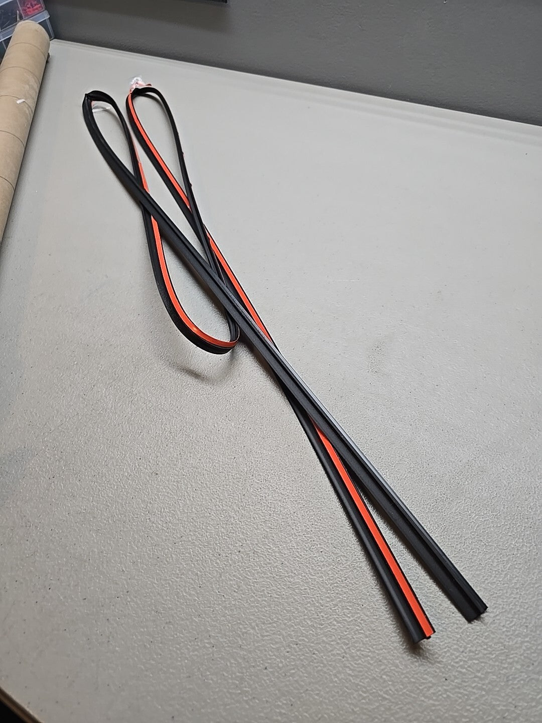 زينة زجاج خلفي Toyota Avalon | Rear Outside Window Moulding | 75573-07010