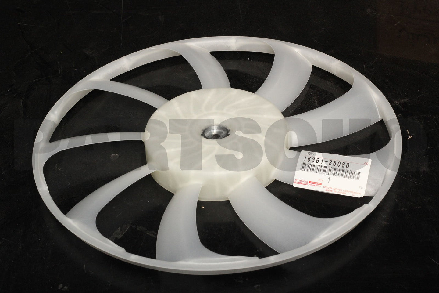 ريشة مروحة رديتر أصلية تويوتا راف فور 16361-36080 | Genuine Toyota radiator fan blade