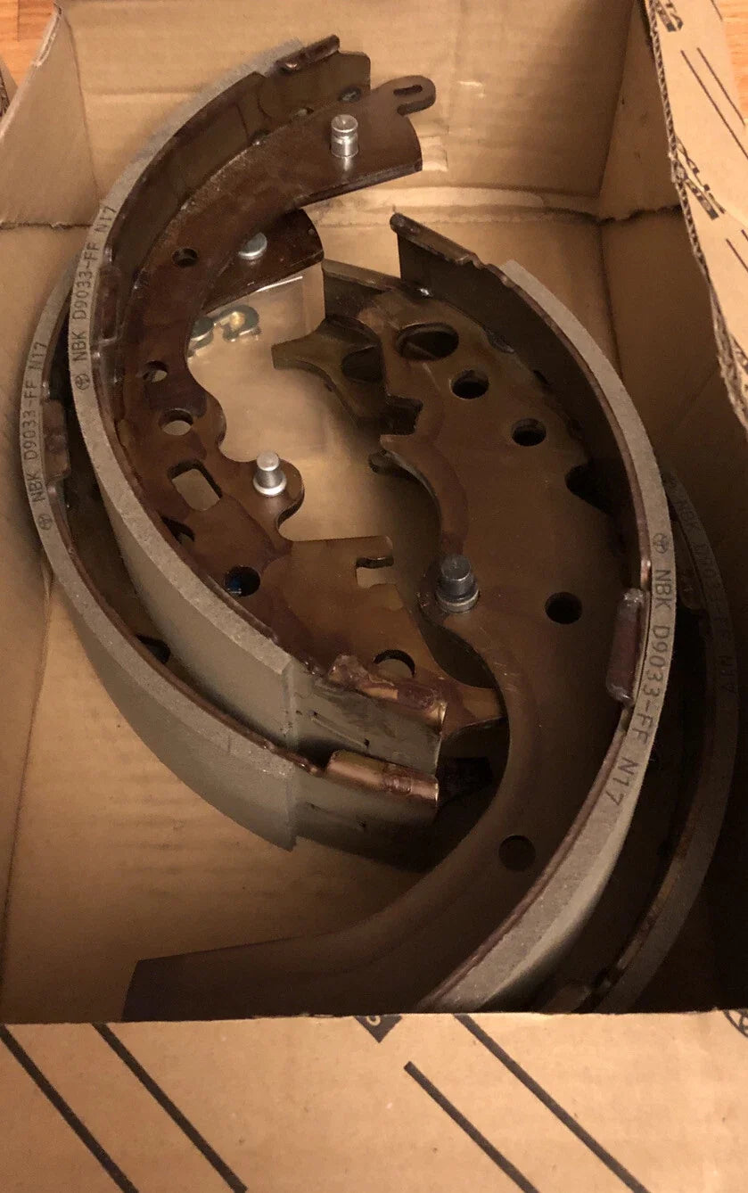 طقم أقمشة فرامل خلفية تويوتا هايس 04495-26240 | Rear brake shoe kit