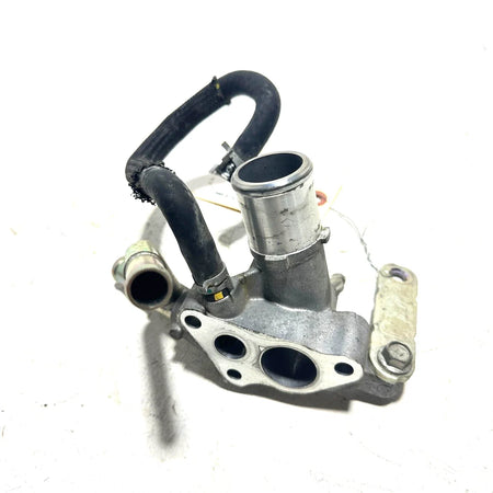 مخرج ماء المحرك تويوتا الأصلي 16331-25021 | Genuine Toyota engine water outlet